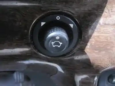 Scrapping Vehicle ford mondeo berlina (gd) 2.0 16v cat of the year 2000 powered ngd