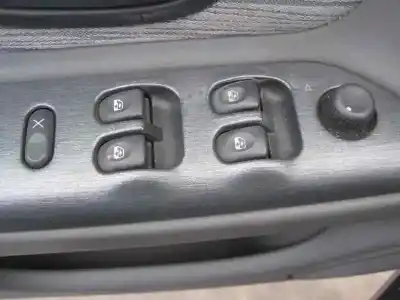 Véhicule à la ferraille renault laguna (b56) 1.9 dti diesel cat de l'année 1999 alimenté f9q f7