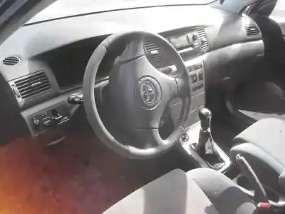 Véhicule à la ferraille toyota corolla (e12) 1.6 16v de l'année 2003 alimenté 3zz-fe