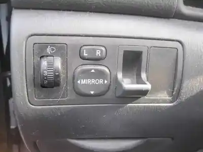 Véhicule à la ferraille toyota corolla (e12) 1.6 16v de l'année 2003 alimenté 3zz-fe