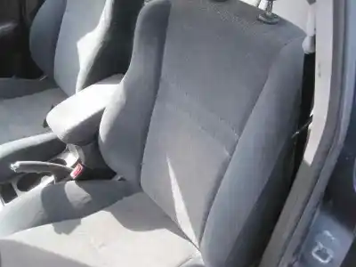 Véhicule à la ferraille toyota corolla (e12) 1.6 16v de l'année 2003 alimenté 3zz-fe
