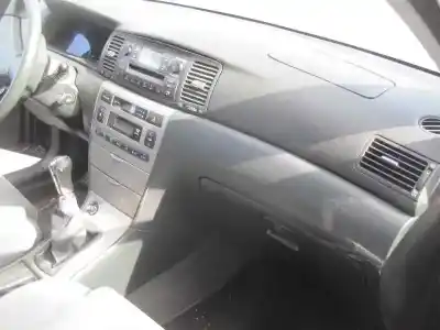 Véhicule à la ferraille toyota corolla (e12) 1.6 16v de l'année 2003 alimenté 3zz-fe