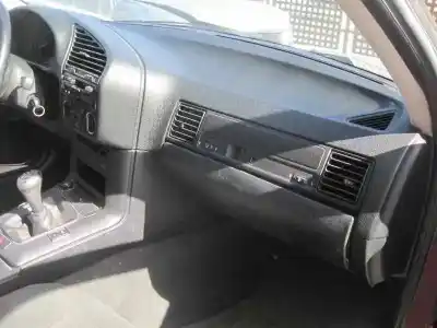 Verschrottungsfahrzeug bmw serie 3 berlina (e36) 325i des jahres 1991 angetrieben g/25-6 s-1