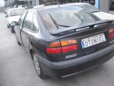 Veículo de Sucata renault laguna (b56) 1.9 dti diesel cat do ano 1999 alimentado f9q