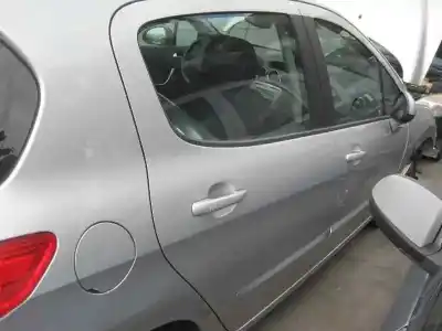 Véhicule à la ferraille peugeot 308 sw premium de l'année 2009 alimenté 9hz
