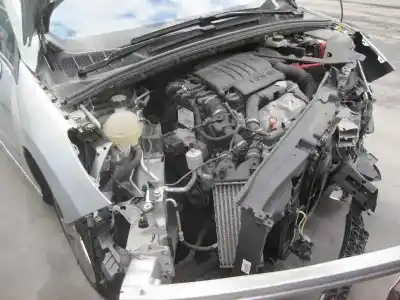 Véhicule à la ferraille peugeot 308 sw premium de l'année 2009 alimenté 9hz