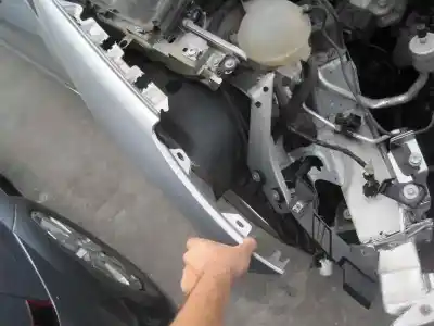 Véhicule à la ferraille peugeot 308 sw premium de l'année 2009 alimenté 9hz