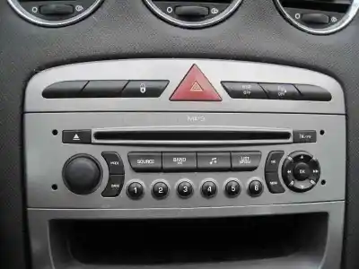 Véhicule à la ferraille peugeot 308 sw premium de l'année 2009 alimenté 9hz