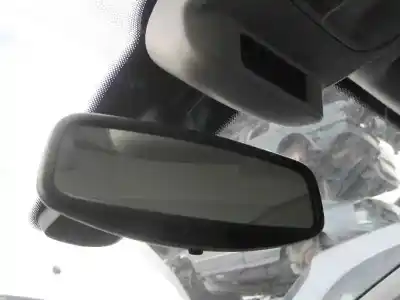 Véhicule à la ferraille peugeot 308 sw premium de l'année 2009 alimenté 9hz