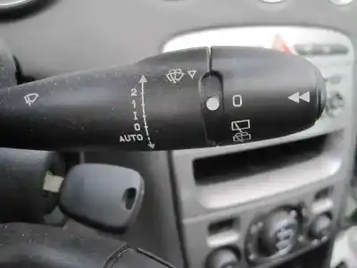 Véhicule à la ferraille peugeot 308 sw premium de l'année 2009 alimenté 9hz