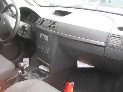 Sloopvoertuig opel meriva cosmo van het jaar 2006 aangedreven z13dtj