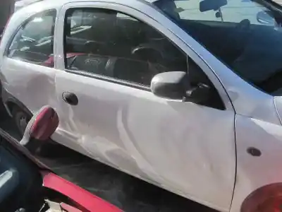 Здавання транспортного засобу opel corsa c club року 2003 потужний y17dtl
