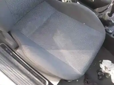 Здавання транспортного засобу opel corsa c club року 2003 потужний y17dtl