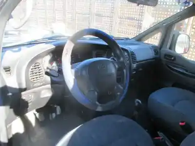 Здавання транспортного засобу hyundai h 1 h 1 furg.caja cerr.c. puerta року 1999 потужний 4bf-e