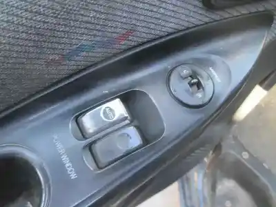 Здавання транспортного засобу hyundai h 1 h 1 furg.caja cerr.c. puerta року 1999 потужний 4bf-e