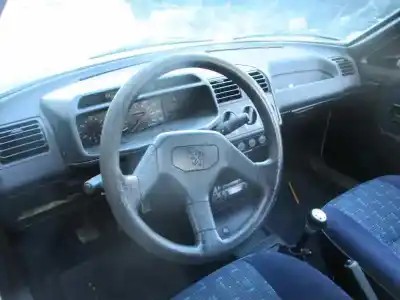 Veículo de Sucata peugeot 205 berlina 1.8 diesel do ano 1994 alimentado a9a