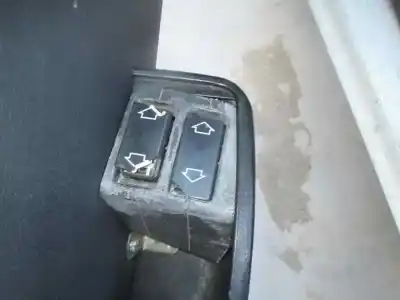 Veículo de Sucata peugeot 205 berlina 1.8 diesel do ano 1994 alimentado a9a