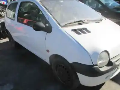 Véhicule à la ferraille otras marcas twingo i (co6) 1.2 alize de l'année 1998 alimenté d7f