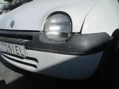 Véhicule à la ferraille otras marcas twingo i (co6) 1.2 alize de l'année 1998 alimenté d7f