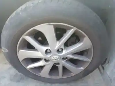 Здавання транспортного засобу toyota auris (_e15_) 1.4 d-4d (nde150_) року 2014 потужний 1nd