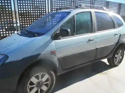 Scrapping Vehicle renault scenic rx4 (ja0) 1.9 dci salomon of the year 2001 powered f9q k7