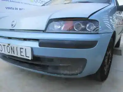 Здавання транспортного засобу fiat punto berlina (188) 1.2 16v elx року 2002 потужний 188a5000