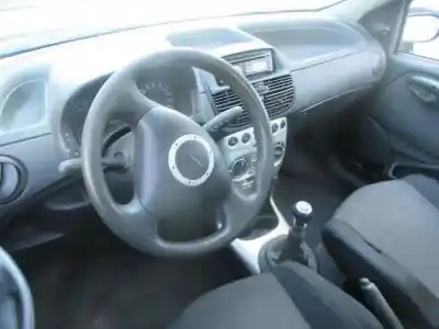 Здавання транспортного засобу fiat punto berlina (188) 1.2 16v elx року 2002 потужний 188a5000