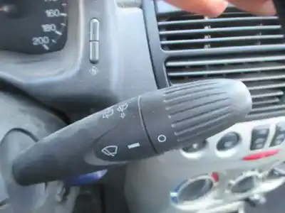 Здавання транспортного засобу fiat punto berlina (188) 1.2 16v elx року 2002 потужний 188a5000
