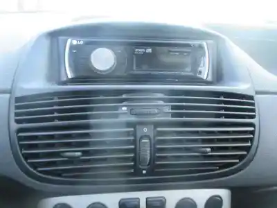 Здавання транспортного засобу fiat punto berlina (188) 1.2 16v elx року 2002 потужний 188a5000