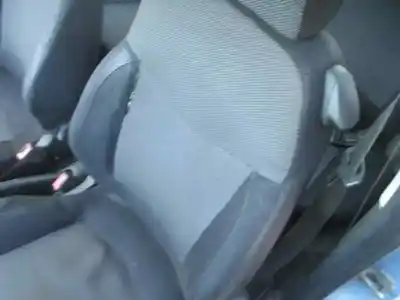 Здавання транспортного засобу fiat punto berlina (188) 1.2 16v elx року 2002 потужний 188a5000