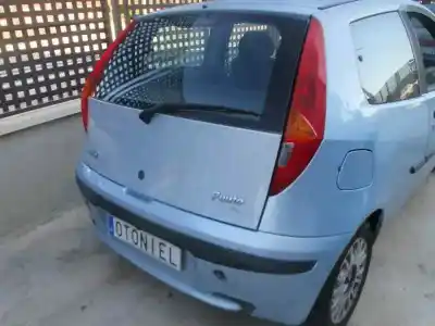 Здавання транспортного засобу fiat punto berlina (188) 1.2 16v elx року 2002 потужний 188a5000