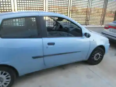 Здавання транспортного засобу fiat punto berlina (188) 1.2 16v elx року 2002 потужний 188a5000