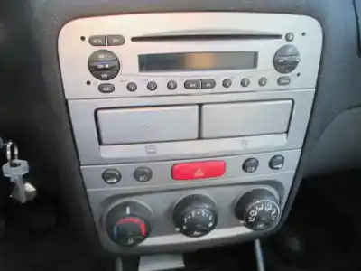 Vehicul casat alfa romeo 147 (190) 1.6 16v cat al anului 2003 alimentat ar37203