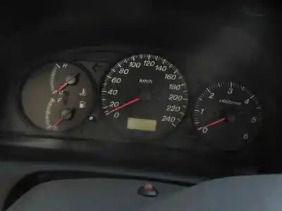Verschrottungsfahrzeug mazda 626 berlina (gf) 2.0 turbodiesel cat des jahres 2001 angetrieben rf