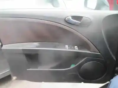 Здавання транспортного засобу seat leon (1p1) 2.0 tdi 16v року 2005 потужний bkd