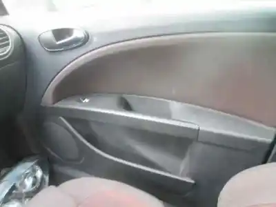 Здавання транспортного засобу seat leon (1p1) 2.0 tdi 16v року 2005 потужний bkd