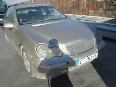 Утилизация автомобиля MERCEDES-BENZ CLASE C (W203) BERLINA 220 CDI (203.006) года 2002 питание 611962
