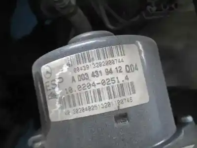 Здавання транспортного засобу mercedes-benz clase c (w203) berlina 220 cdi (203.006) року 2002 потужний 611962