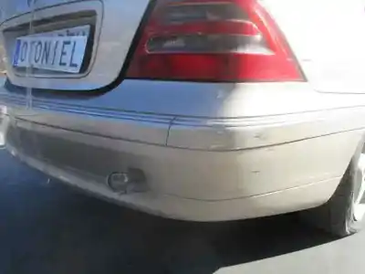 Здавання транспортного засобу mercedes-benz clase c (w203) berlina 220 cdi (203.006) року 2002 потужний 611962