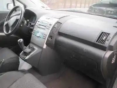 Scrapping Vehicle toyota corolla verso (r1) 2.2 d-4d sport of the year 2006 powered 2ad-fhv