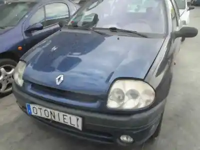 Vehicul casat RENAULT CLIO II FASE I (B/CBO) 1.9 Diesel al anului 2000 alimentat F8Q P6