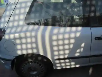 Véhicule à la ferraille fiat bravo (182) td 75 sx de l'année 1998 alimenté 182a8.000