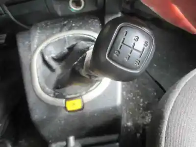 Veicolo di demolizione land rover                                         freelander                                                                                                                                                                                                                                                 baikal familiar                                                                                                                                                                                                                                            dell'anno 2005 alimentato 204d3