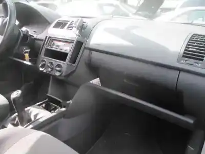Hurda Aracı volkswagen polo (9n1) highline yılın 2004 güçlü bby
