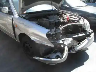 Veículo de Sucata daewoo nubira berlina cd do ano 2000 alimentado x20ned-g