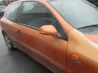 Veículo de Sucata fiat bravo i (182_) 1.6 16v (182.ab) do ano 1999 alimentado 182a4.000