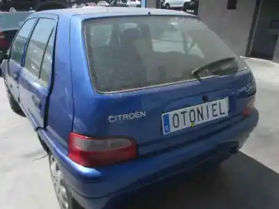 Véhicule à la ferraille citroen saxo 1.4 sx de l'année 2001 alimenté kfw