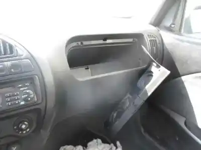 Véhicule à la ferraille citroen saxo 1.4 sx de l'année 2001 alimenté kfw