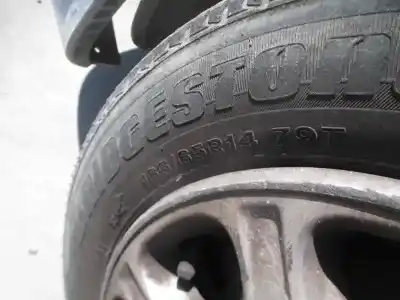 Véhicule à la ferraille citroen saxo 1.4 sx de l'année 2001 alimenté kfw