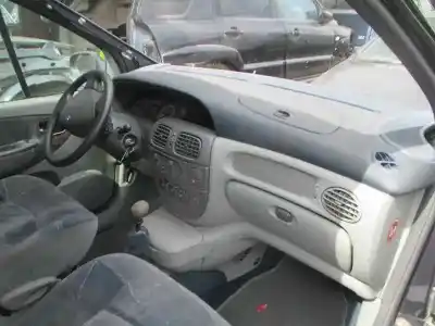 Здавання транспортного засобу renault scenic (ja..) 1.6 16v expression року 2000 потужний k4m a7